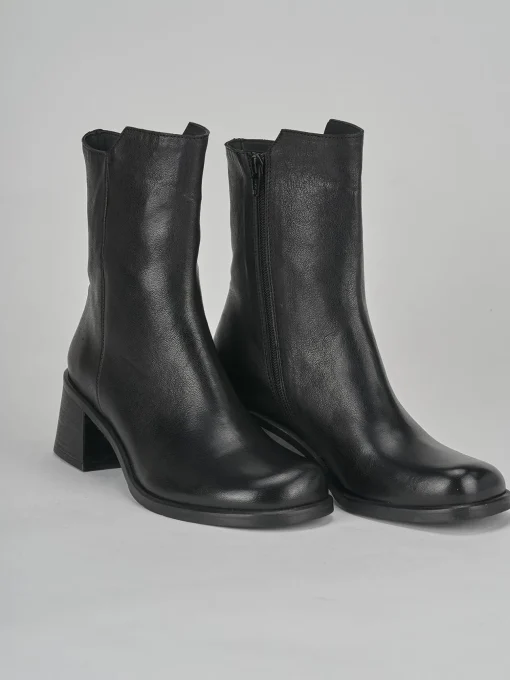Stivaletti tacco 6cm pelle nero