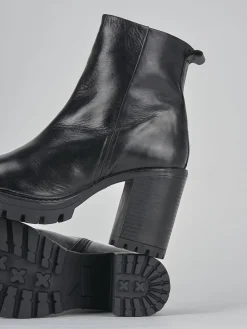 Stivaletti tacco 7cm pelle nero