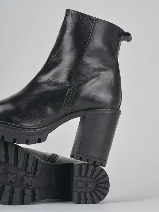 Stivaletti tacco 7cm pelle nero