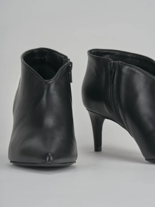 Stivaletti tacco 5cm pelle nero