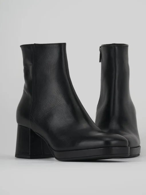 Stivaletti tacco 6cm pelle nero