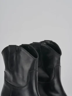 Stivaletti tacco 3cm pelle nero