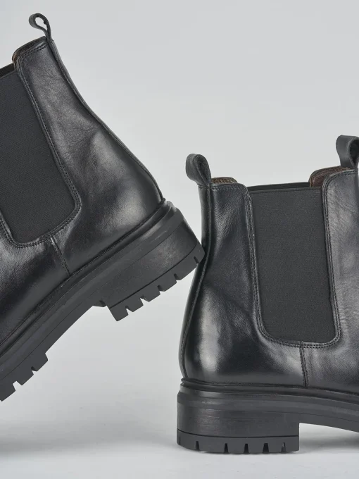 Stivaletti tacco 3cm pelle nero