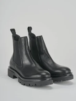 Stivaletti tacco 3cm pelle nero