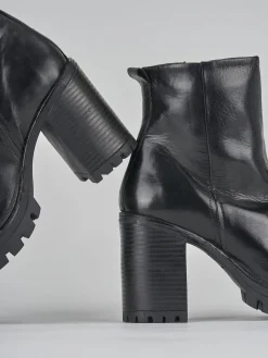 Stivaletti tacco 7cm pelle nero
