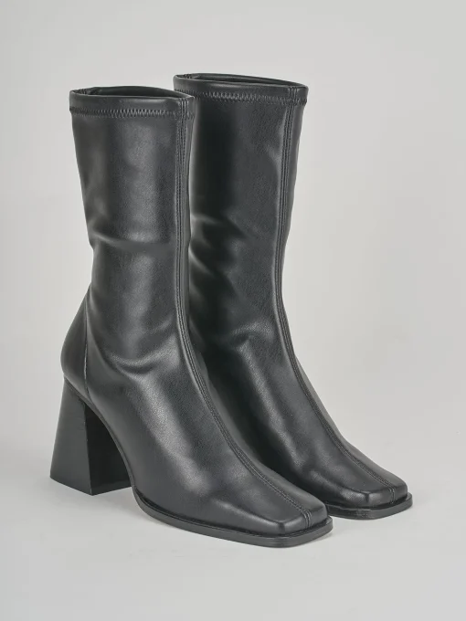 Stivaletti tacco 7cm pelle nero