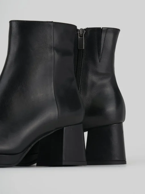 Stivaletti tacco 6cm pelle nero