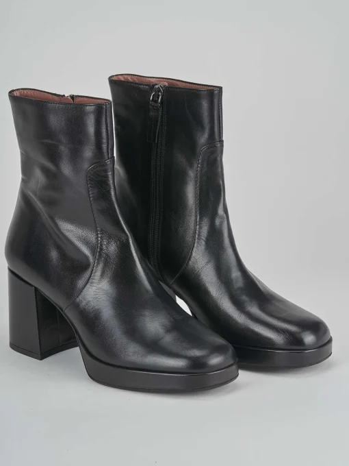 Stivaletti tacco 6cm pelle nero