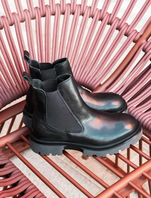 Stivaletti tacco 3cm pelle nero