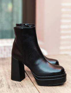 Stivaletti tacco 8cm pelle nero
