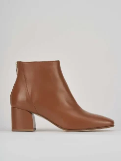Stivaletto tacco 5 cm marrone pelle