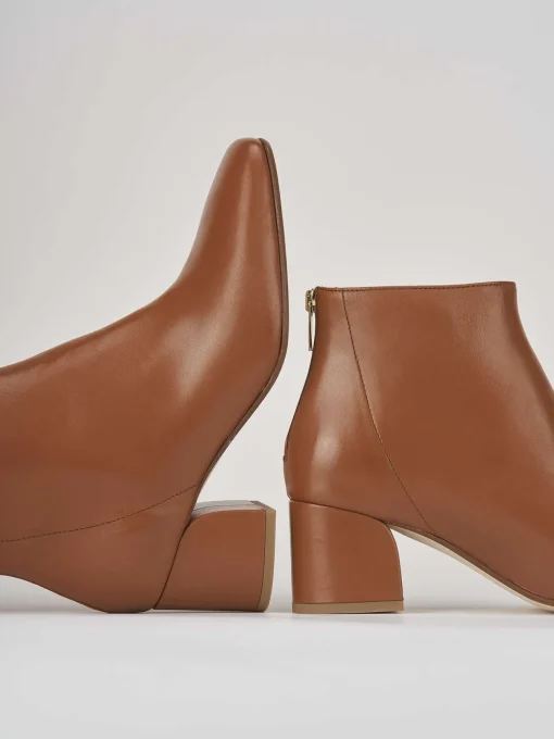 Stivaletto tacco 5 cm marrone pelle