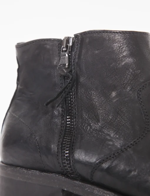 Stivaletto con fondo cuoio e soletto in vera pelle nero