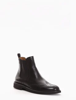 Stivaletto con fondo gomma e soletto in vera pelle nero
