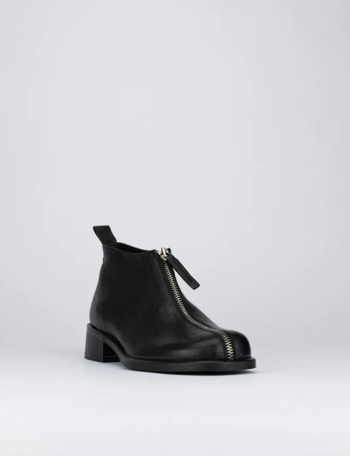 Stivaletto tacco 4 cm nero pelle