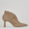 Stivaletto tacco 6 cm beige camoscio