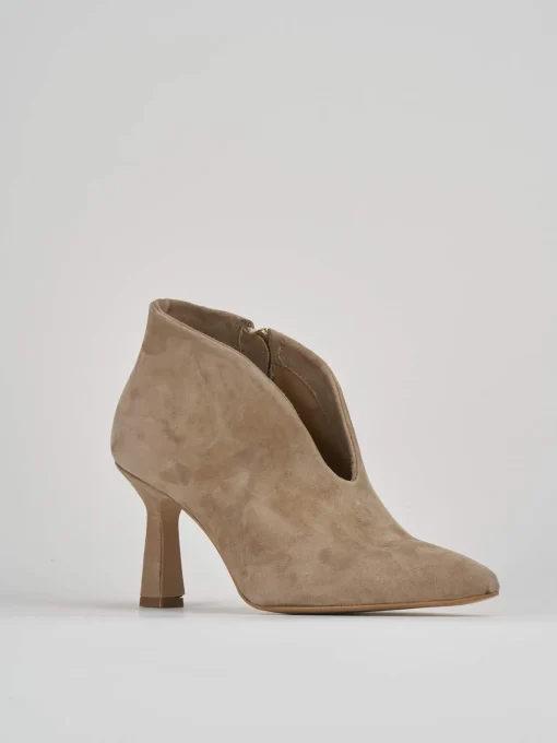 Stivaletto tacco 6 cm beige camoscio