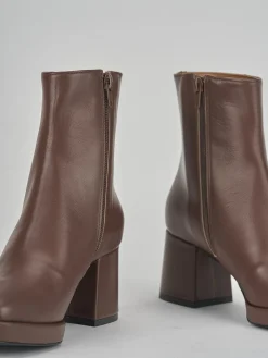 Stivaletto tacco 5 cm marrone pelle