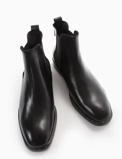 stivaletto tacco 2 cm nero