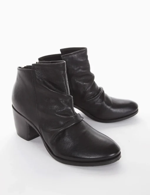 stivaletto tacco 5 cm nero