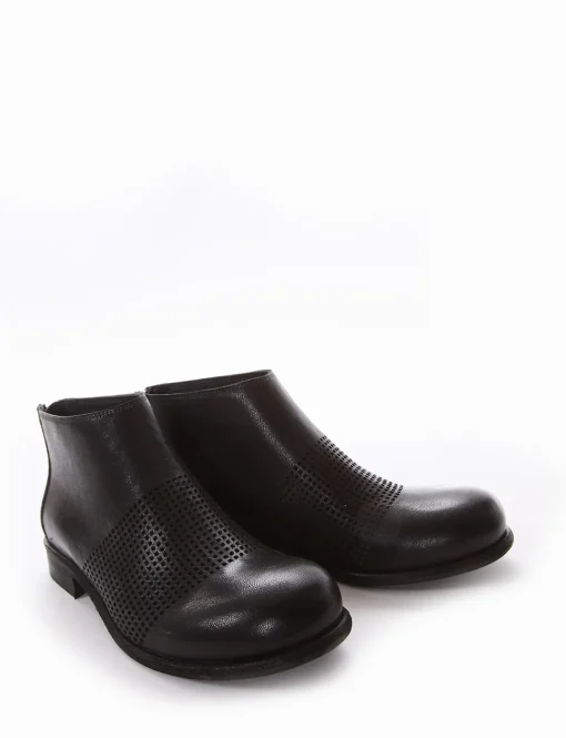 Stivaletto tacco 2 cm nero