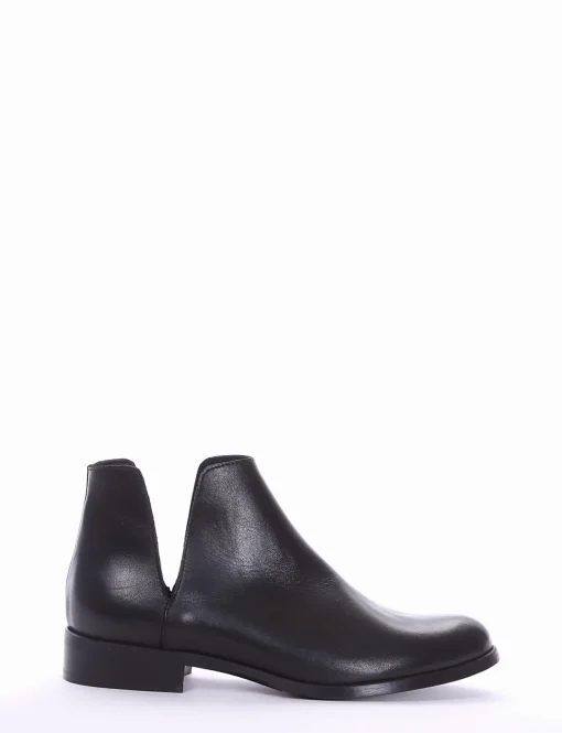 stivaletto tacco 2 cm nero