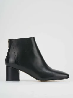 Stivaletto tacco 5 cm nero pelle