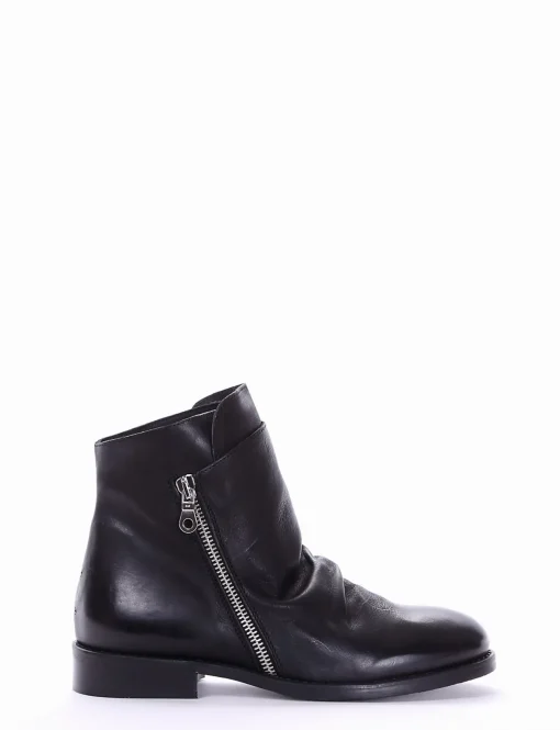 stivaletto tacco 2 cm nero