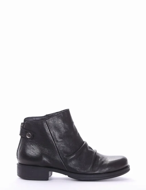 stivaletto tacco 2 cm nero