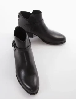 stivaletto tacco 2 cm nero