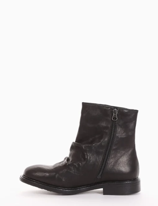 stivaletto tacco 2 cm nero