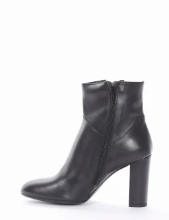 stivaletto tacco 8 cm nero