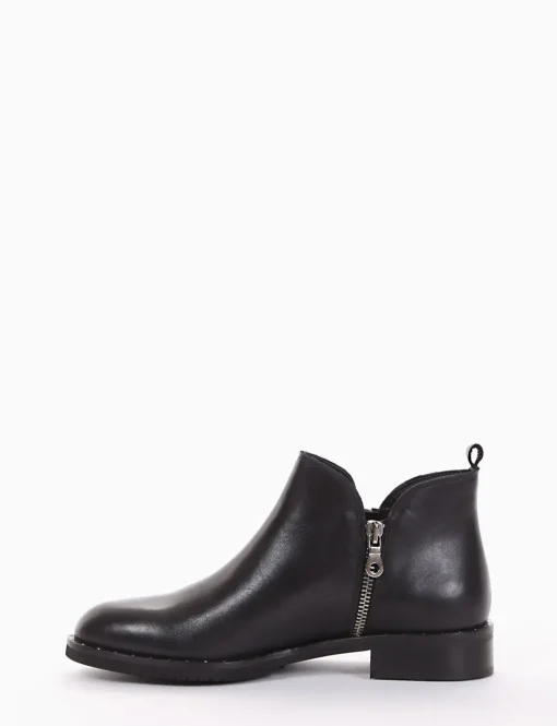 stivaletto tacco 2 cm nero