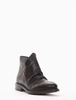 stivaletto tacco 2 cm nero