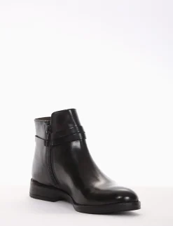 Stivaletto tacco 2 cm nero