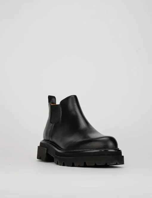 Stivaletto tacco 1 cm nero pelle