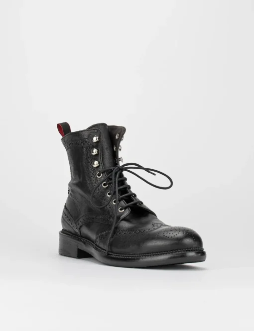 stivaletto tacco 2 cm nero
