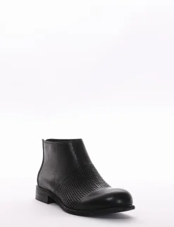 Stivaletto tacco 2 cm nero