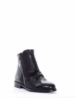 stivaletto tacco 2 cm nero