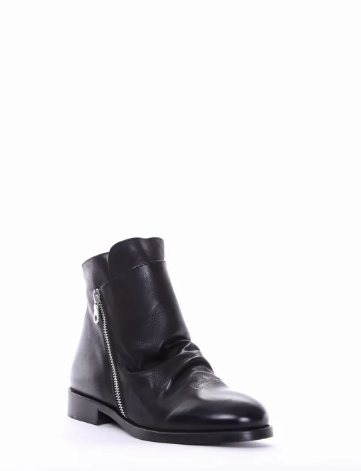 stivaletto tacco 2 cm nero