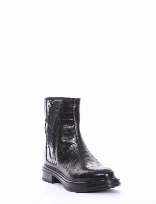 stivaletto tacco 2 cm nero