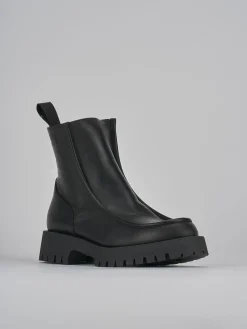 Stivaletto tacco 3 cm nero pelle