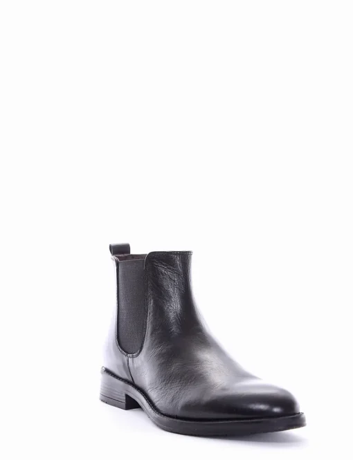 stivaletto tacco 2 cm nero