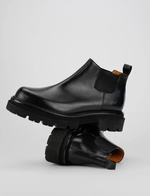 Stivaletto tacco 1 cm nero pelle