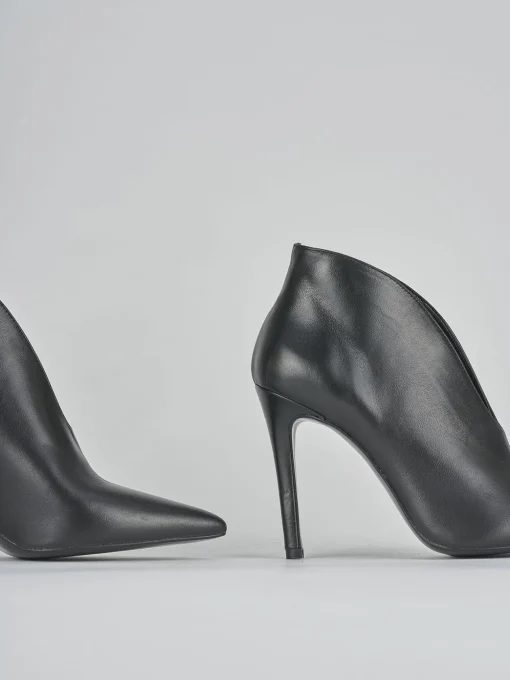 Stivaletto tacco 10 cm nero pelle
