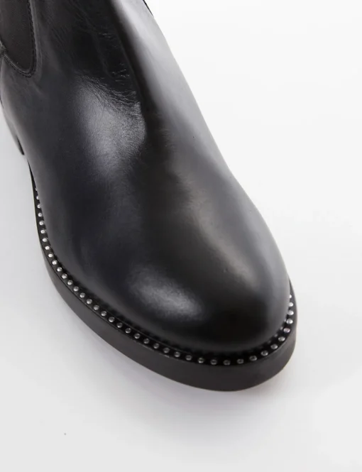 stivaletto tacco 2 cm nero