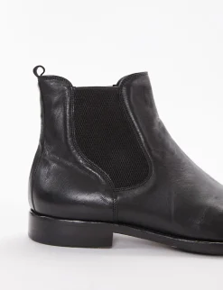 stivaletto tacco 2 cm nero