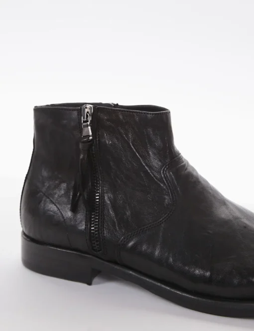 stivaletto tacco 2 cm nero