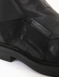 stivaletto tacco 2 cm nero