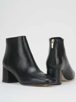 Stivaletto tacco 5 cm nero pelle